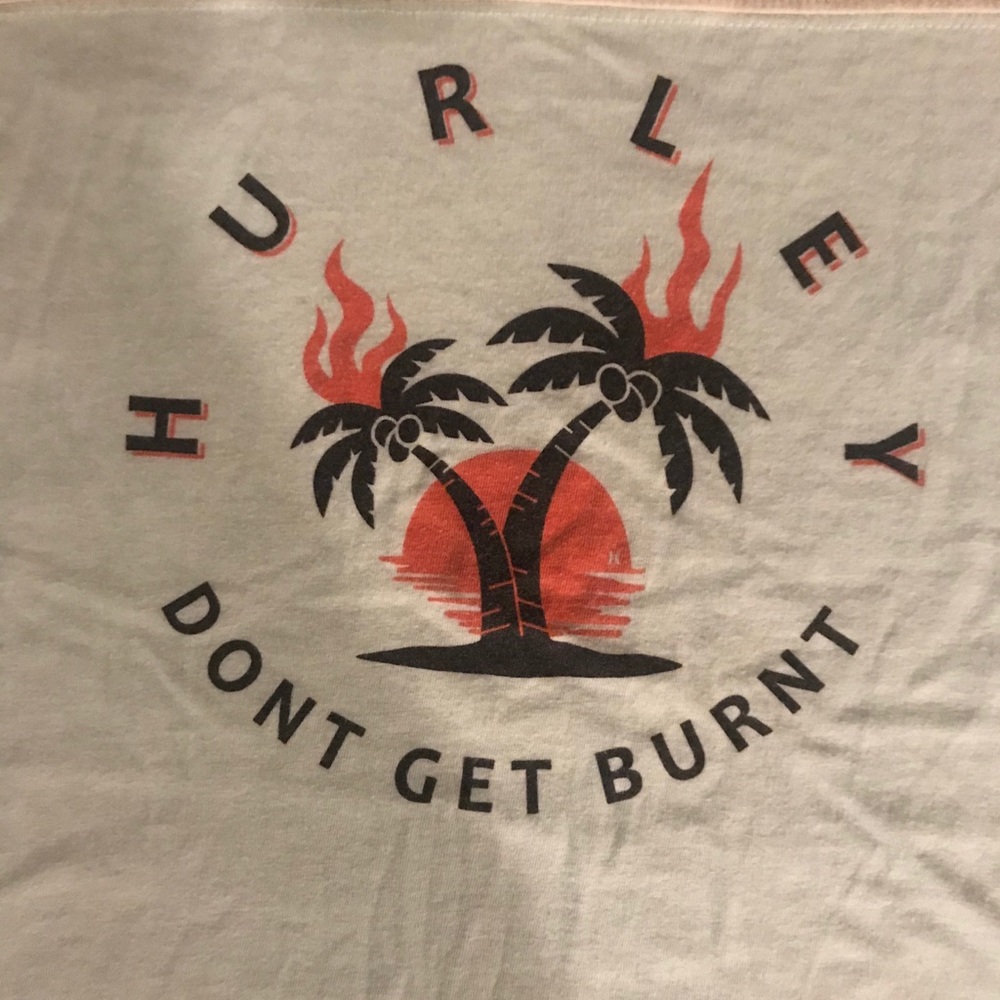 Hurley Tshirt